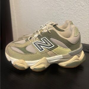 New Balance Youth Sneakers in Olive and Beige